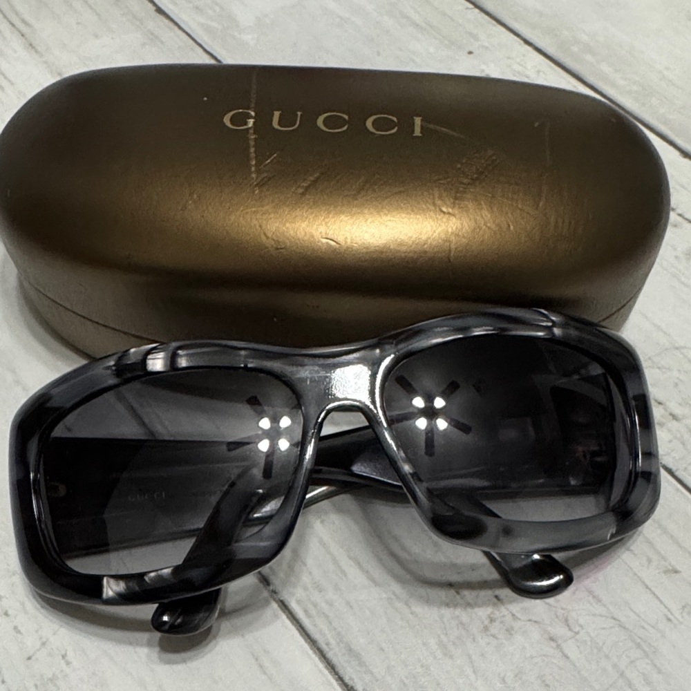 Gucci Gray Sunglasses with Gold Case